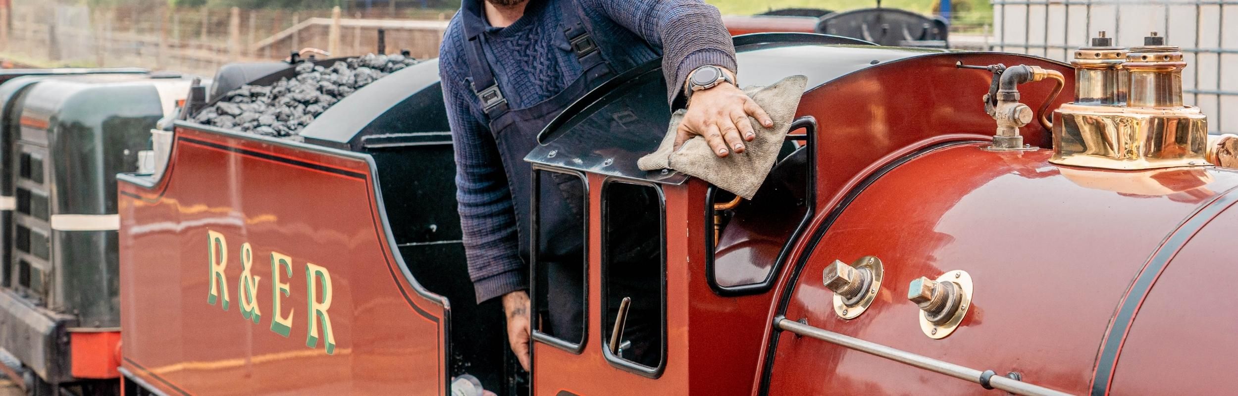 A train driver and his steam engine, River Mite