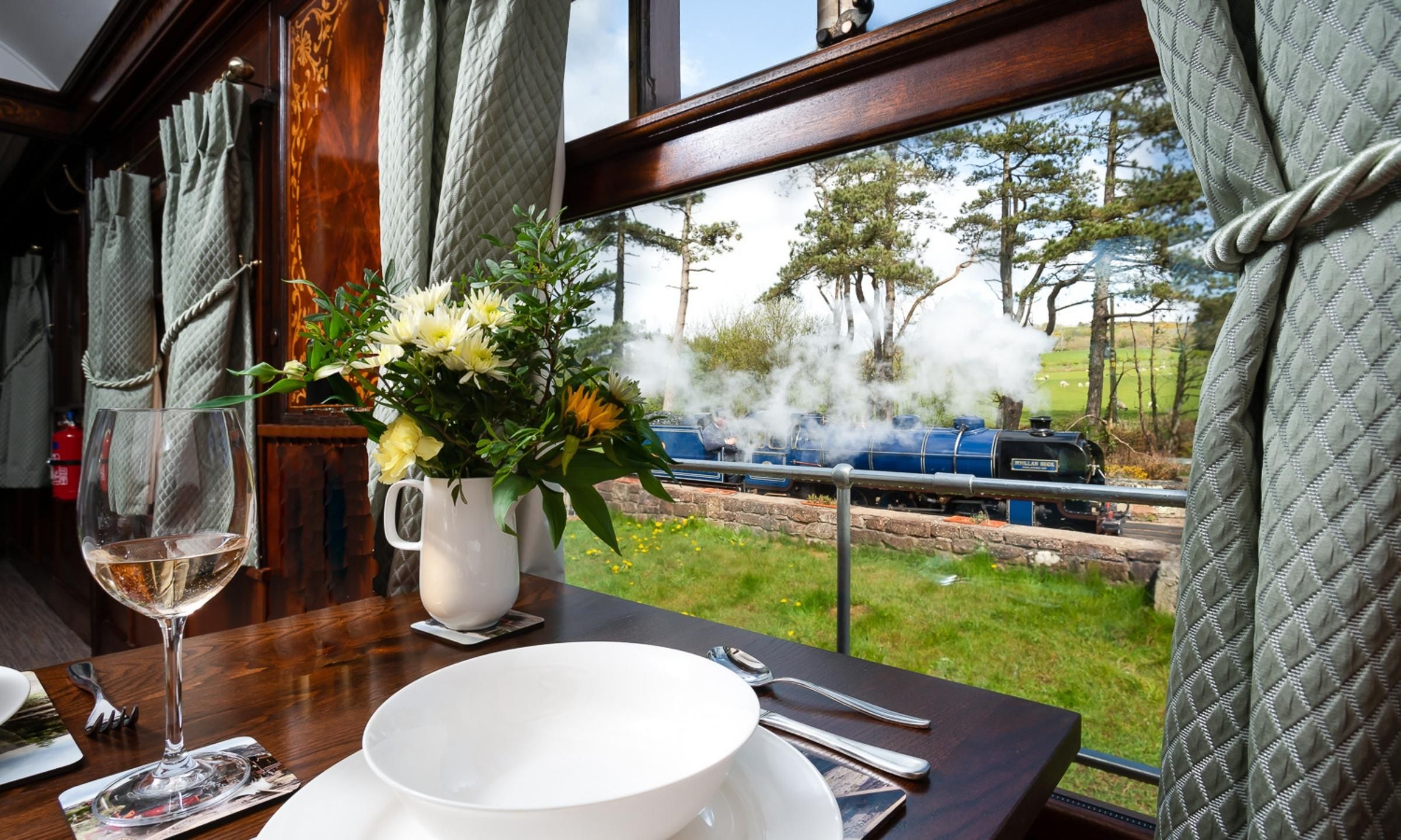 Maid of Kent Pullman Coach