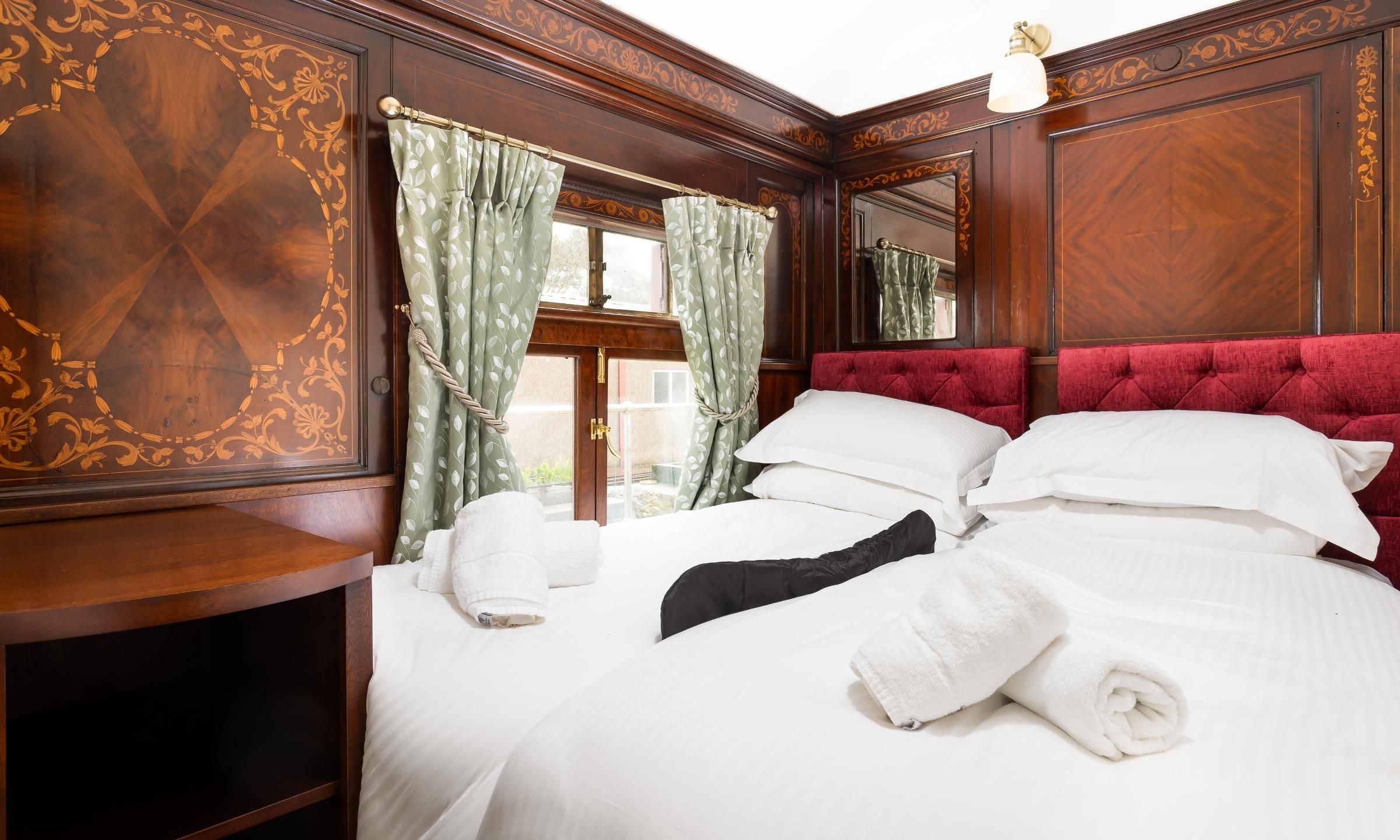 Maid of Kent Pullman Coach