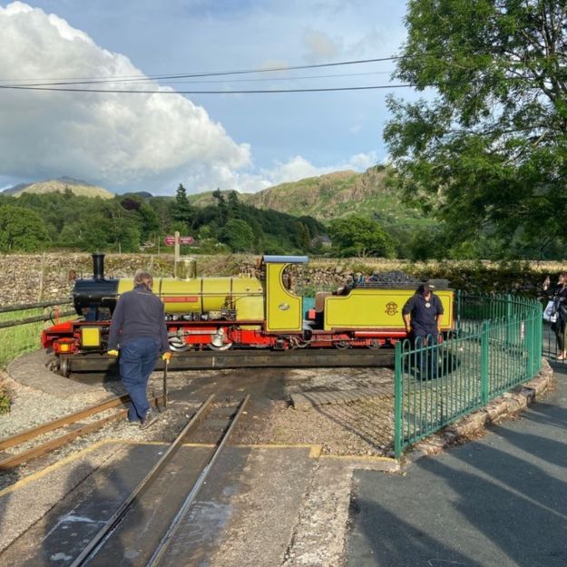 Northern Rock spinning around in the evening light at Dalegarth! 